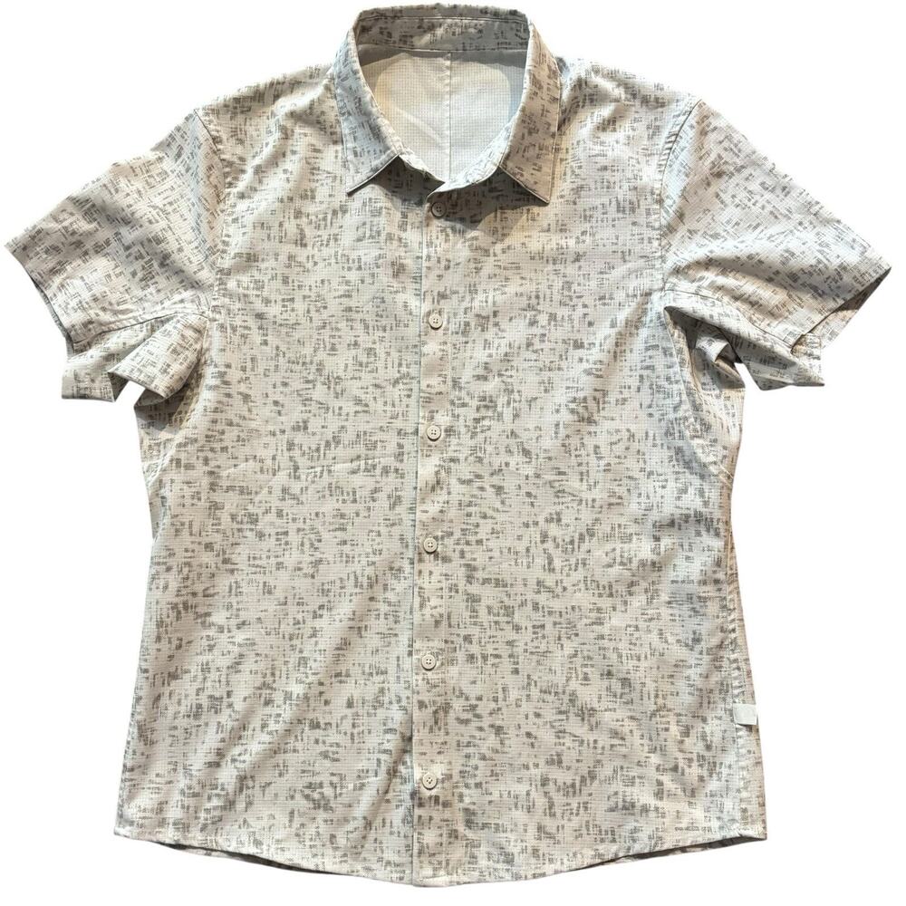 Lululemon Men's Airing Easy Button Up Short Sleeve Cream Abstract Print Medium